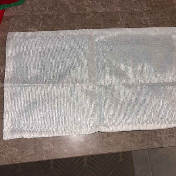 NWOT Blue Half Snowflakes & Green 12x20 Christmas Lumbar Pillow Covers Set of 3 - Picture 4 of 4